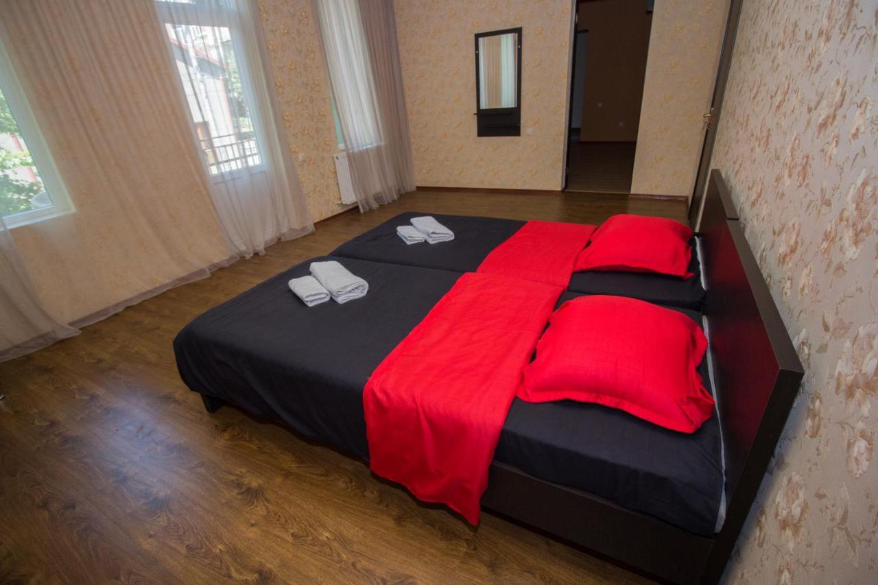 Tbili House Hotell Tbilisi Exteriör bild