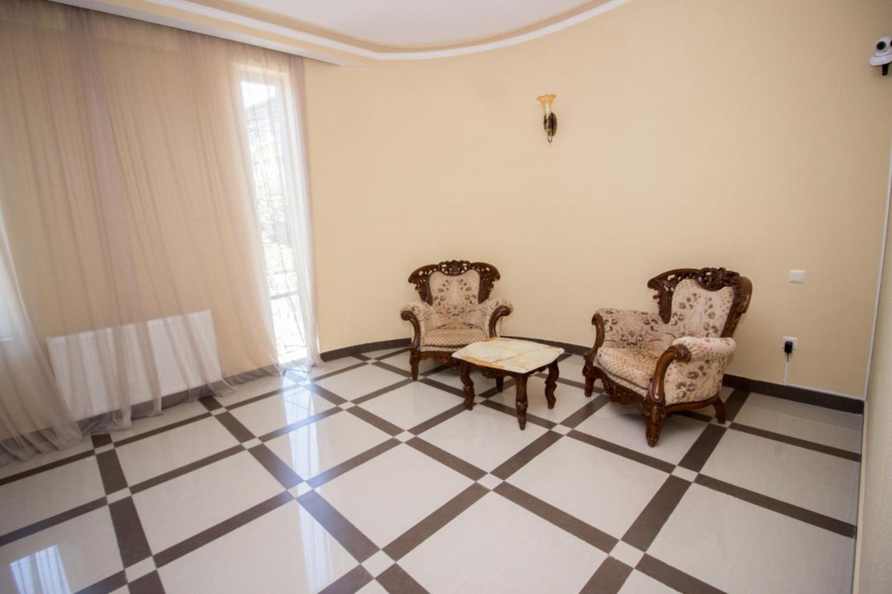 Tbili House Hotell Tbilisi Exteriör bild